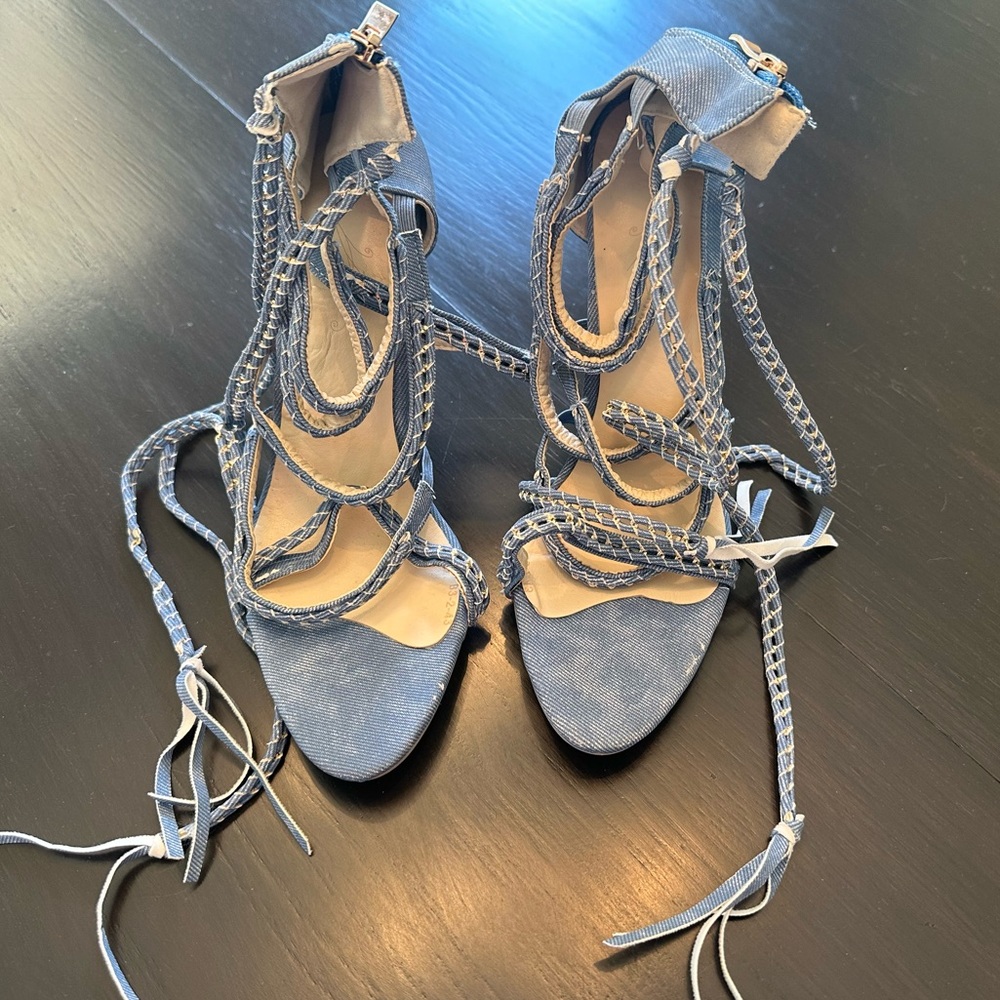 Brand New! Women size 11 Denim Shoes